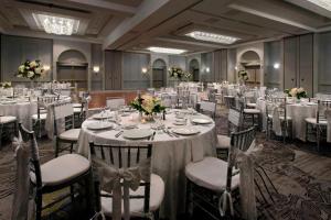 Restaurace v ubytování Marriott Park Ridge + 37 fotografií