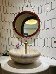 Fotografie z fotogalerie ubytování De V’Charm Hotel v destinaci Ðông Tác (1)