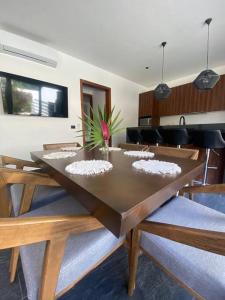 Posezení v ubytování ¡New Villa 4BR with priv jacuzzi!