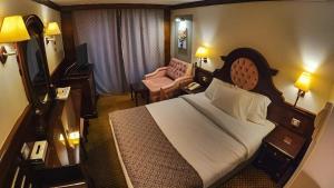 Postel nebo postele na pokoji v ubytování Nile CRUISE NPS Every Friday from ASWAN 3 nights & every Monday from LUXOR 4 nights