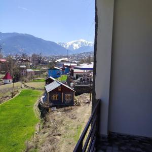 Nespecifikovaný výhled na hory nebo výhled na hory při pohledu z hotelu + 6 fotografií