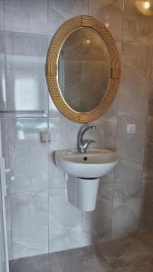 A bathroom at Emre's Stone House