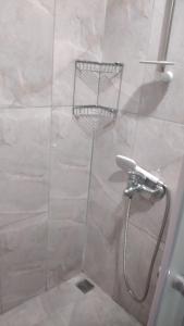 A bathroom at Emre's Stone House