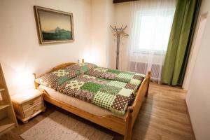 Ein Bett oder Betten in einem Zimmer der Unterkunft Waldhotel Bad Jungbrunn