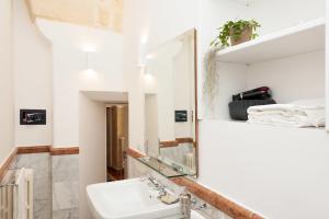 Koupelna v ubytování B&B Corte Dei Taralli + 37 fotografií