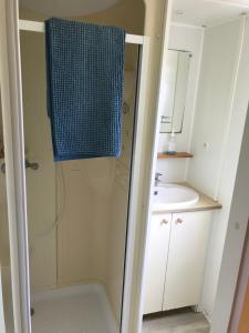 Fotografia z galérie ubytovania Mobil home proche mer v destinácii Saint-Nazaire