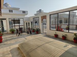 Balkón nebo terasa v ubytování Shantiniketan 4BHK Comfortable Family Stay in Ayodhya