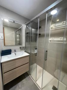 Ένα μπάνιο στο Apartamento Alba4