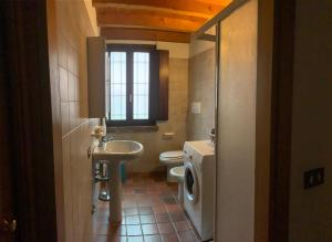 Koupelna v ubytování Agriturismo Case in Collina + 30 fotografií