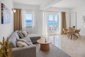 Fotografia z galérie ubytovania Villa Ana with private 50m2 pool, 7 bedrooms, 7 bathrooms, 18 persons max v destinácii Stanići