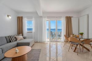 Fotografia z galérie ubytovania Villa Ana with private 50m2 pool, 7 bedrooms, 7 bathrooms, 18 persons max v destinácii Stanići