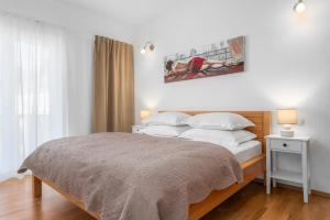 Fotografia z galérie ubytovania Villa Ana with private 50m2 pool, 7 bedrooms, 7 bathrooms, 18 persons max v destinácii Stanići