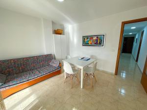 Posezení v ubytování Apartamentos Neptuno Oropesa 3000