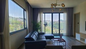 Posezení v ubytování The Luxe Da Lat