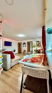 Ruang duduk di NeriesApartment No.2 Bedrooms Modern Suite In Centrum