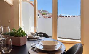 Gallery image of Moeda'82 - Downtown Apartment with Terrace in Coimbra