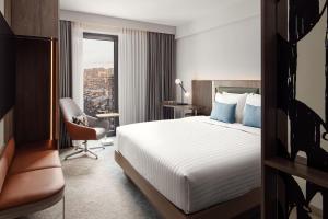 Postel nebo postele na pokoji v ubytování Courtyard by Marriott Yerevan