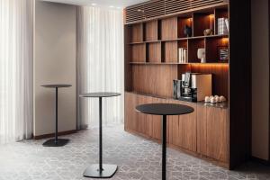 Nápoje v ubytování Courtyard by Marriott Yerevan