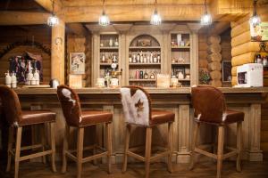 Lounge atau bar di Wellness Cottage CEDER