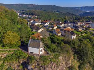 an aerial view of a small village on a hill at Ferienwohnung Hilla in Taben-Rodt