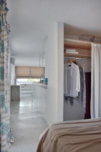 Gambar di galeri bagi Koukounari Cottage Apartment Paros di Naousa