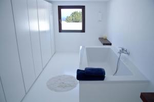 Ένα μπάνιο στο Villa Na Xamena Ibiza +26 φωτογραφίες