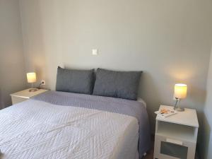 Postel nebo postele na pokoji v ubytování casa tranquila for 6 near Gaios