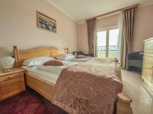 Кровать или кровати в номере Hotel Miramare