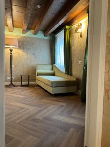 A bed or beds in a room at 312 Piazza San Marco