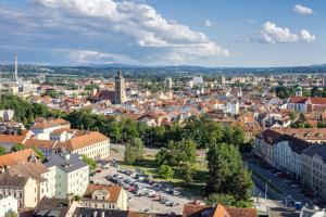 Vista generica su České Budějovice o vista sulla città dall'interno dell'hotel