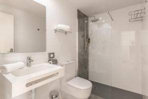Koupelna v ubytování Hostal Neptuno