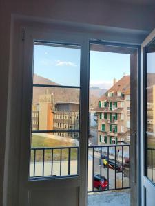 Nespecifikovaný výhled na hory nebo výhled na hory při pohledu z apartmánu