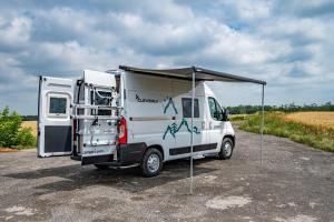 Fotografie z fotogalerie ubytování Campiri Base Prague - motorhomes & RVs rental company v destinaci Tuchoměřice