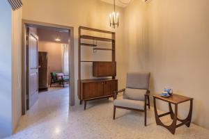 Posezení v ubytování Stylish Retro Suites