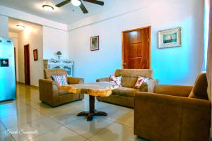 Gallery image of 1 Large beautiful poolside condo with AC! Great Location! in Carrillo