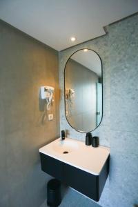 Ένα μπάνιο στο Résidence B Livin - Oasis +21 φωτογραφίες