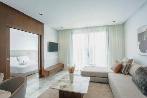 Μια τηλεόραση ή/και κέντρο ψυχαγωγίας στο Résidence B Livin - Oasis