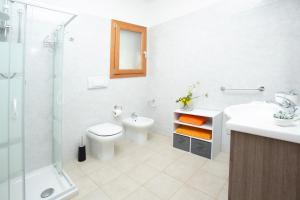 Ένα μπάνιο στο B&B Montedarena +14 φωτογραφίες