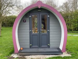 Belle Vista Glamping & Camping外面的花园
