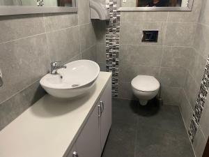 Kupaonica u objektu Willa Stenia Apartamenty