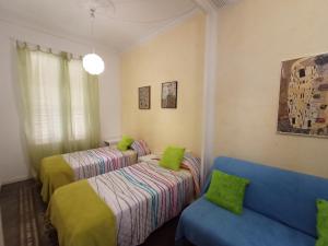 Χώρος καθιστικού στο Fira Plaza España Apartment 3ʳᵈ Floor Balcony