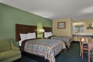 Ein Bett oder Betten in einem Zimmer der Unterkunft Americas Best Value Inn Edenton