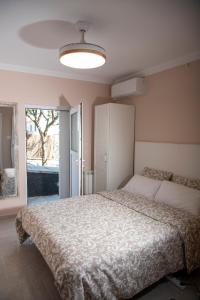 Ένα ή περισσότερα κρεβάτια σε δωμάτιο στο Villa Serenity Panoramic View +36 φωτογραφίες