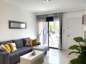 Część wypoczynkowa w obiekcie Precioso apartamento a tan solo 300 m de la playa!
