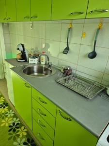 Кухня или мини-кухня в Apartman Vukan
