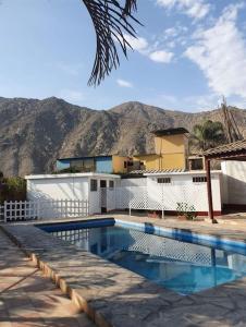 Bazén v ubytování Villa Esperanza - Casa de verano nebo v jeho okolí