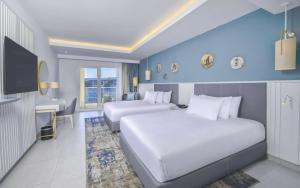 Hilton Skanes Monastir Beach Resort客房内的一张或多张床位