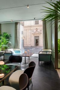 Posezení v ubytování Radisson Collection Hotel, Roma Antica + 37 fotografií