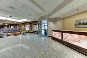The lobby or reception area at Drury Plaza Hotel Chattanooga Hamilton Place