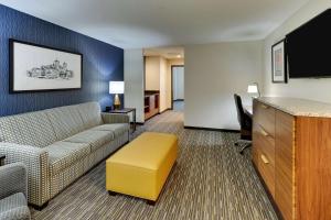 O zonă de relaxare la Drury Plaza Hotel Chattanooga Hamilton Place